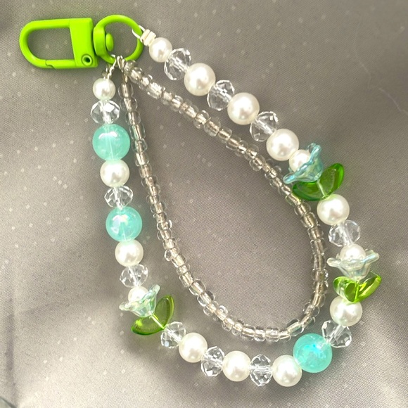 Accessories - Beaded Dangler Charm - Elegant Accessory ✨ Keychain